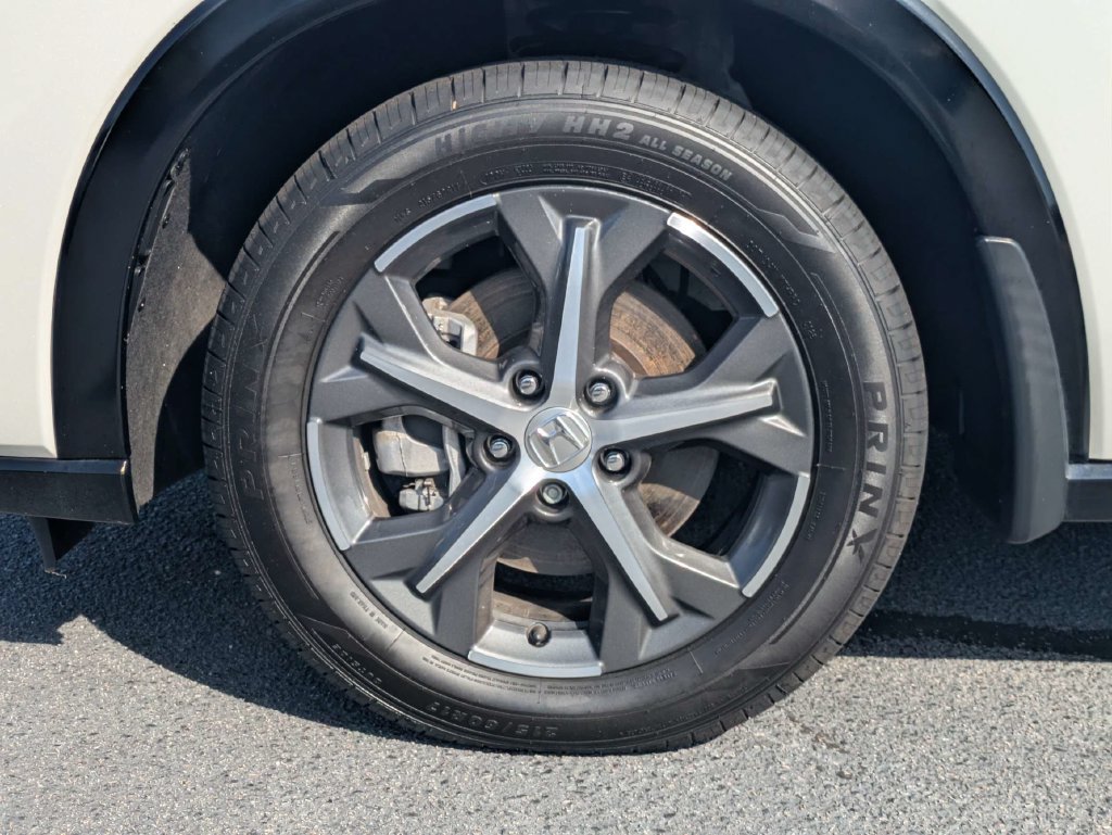 Used 2023 Honda HR-V EX-L image 12