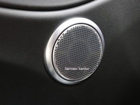 Used 2023 Alfa Romeo Giulia Veloce RWD image 19