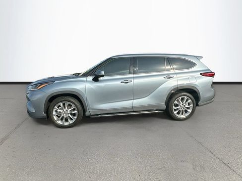 Used 2020 Toyota Highlander Limited FWD image 4
