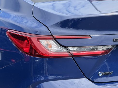 Used 2025 Toyota Camry LE FWD image 10