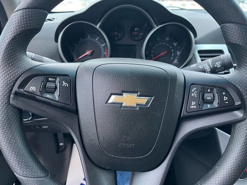 Used 2015 Chevrolet Cruze LT image 27