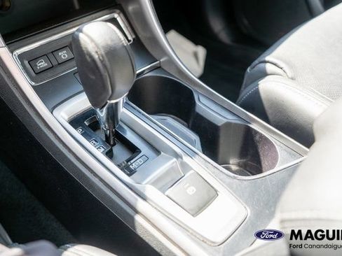 Used 2022 Subaru Ascent Limited AWD/4WD image 36
