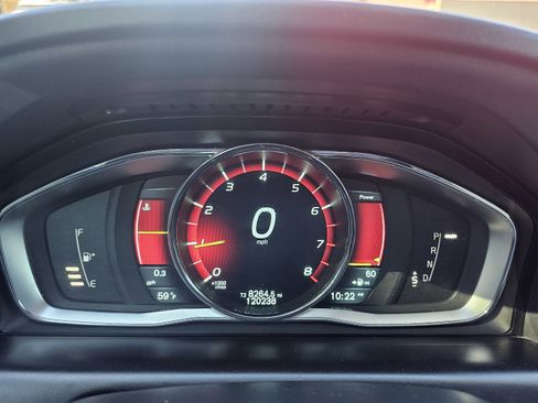 Used 2015 Volvo XC60 T5 Platinum image 42