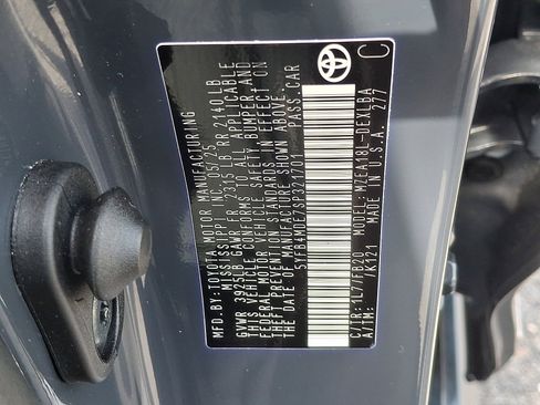 Used 2025 Toyota Corolla LE FWD image 25