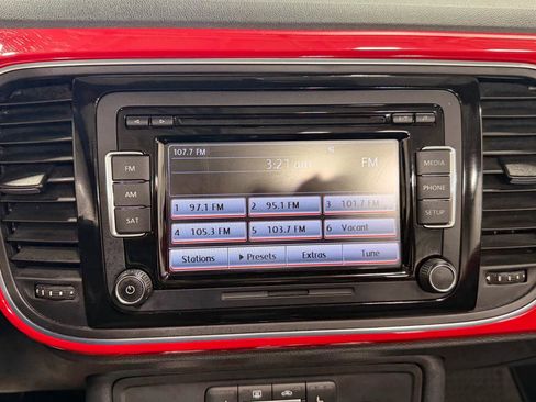 Used 2015 Volkswagen Beetle 1.8T image 6