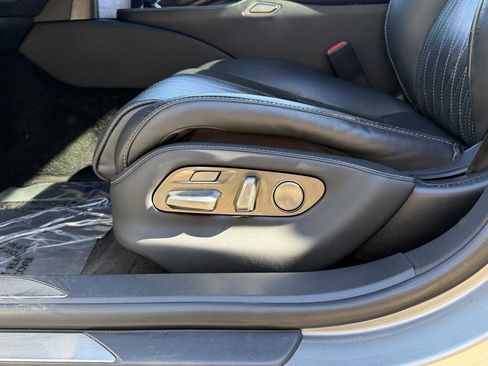 Used 2018 Lexus LS 500 w/ Interior Upgrade Package image 27