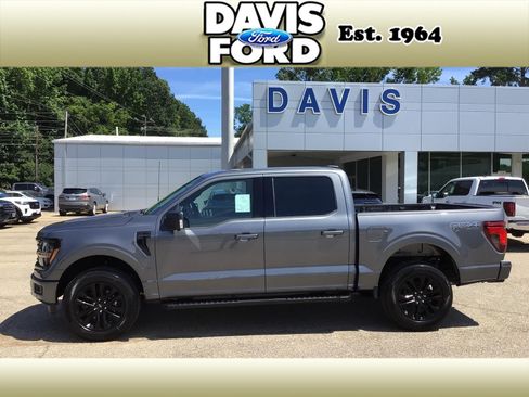 New 2026 Ford F150 XLT w/ Equipment Group 302A MID AWD/4WD image 4