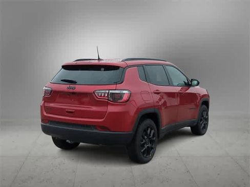 New 2026 Jeep Compass Latitude image 8