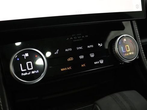 Used 2024 Jaguar F-PACE R-Dynamic S AWD/4WD image 28