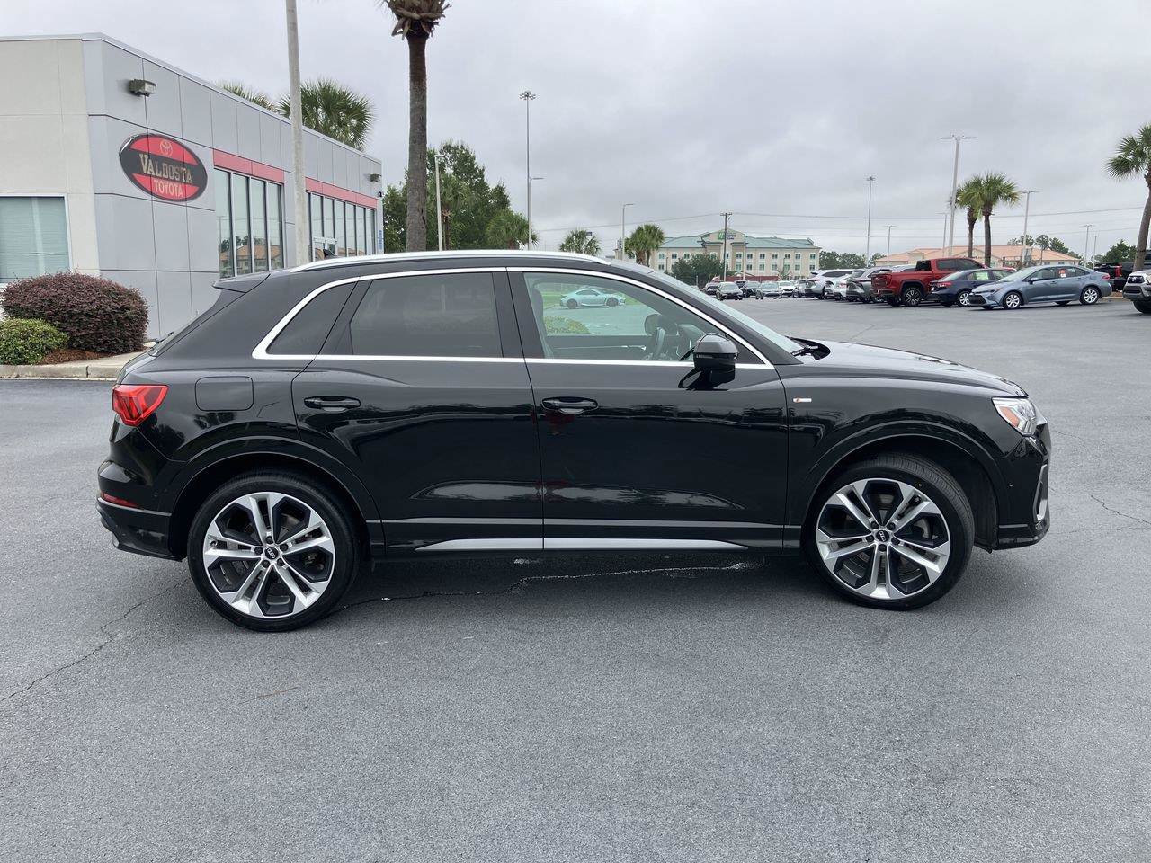 Used 2020 Audi Q3 2.0T Prestige w/ Prestige Package AWD/4WD image 6