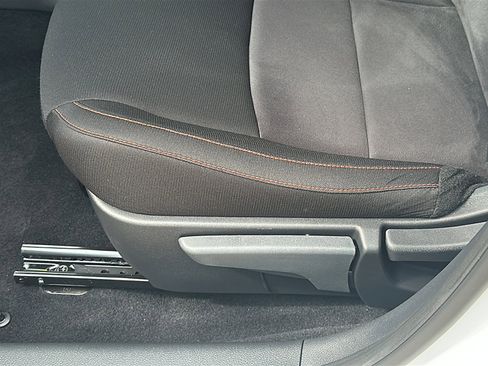 New 2025 Nissan Sentra SR image 12