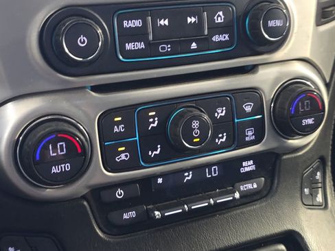 Used 2018 GMC Yukon SLT AWD/4WD image 22