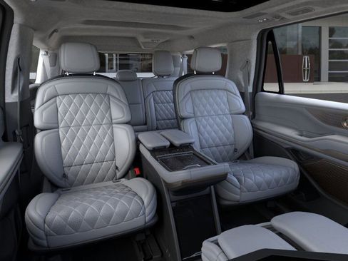New 2025 Lincoln Navigator L Black Label image 11