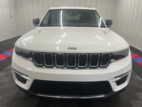 Used 2023 Jeep Grand Cherokee 4WD 4xe image 10