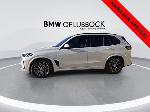 Certified 2026 BMW X5 xDrive50e w/ M Sport Package image 6