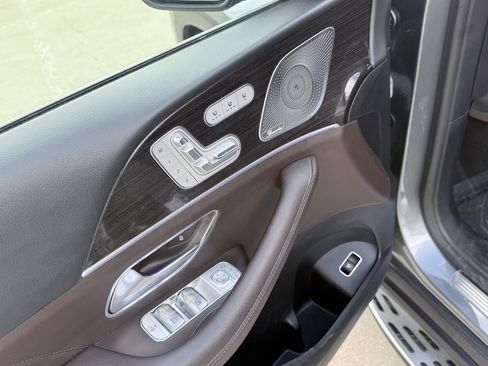 Used 2022 Mercedes-Benz GLS 450 4MATIC image 20