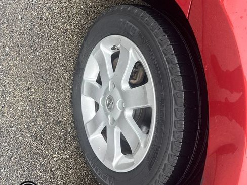 Used 2011 Nissan Sentra 2.0 SR FWD image 9