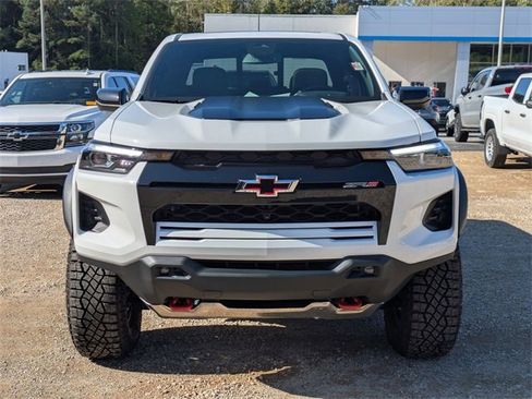 New 2025 Chevrolet Colorado ZR2 w/ Technology Package image 6
