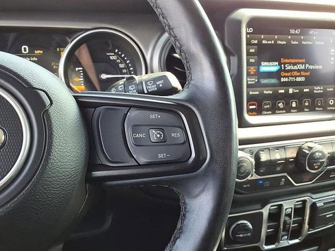 Used 2023 Jeep Wrangler Unlimited w/ Cold Weather Group image 28