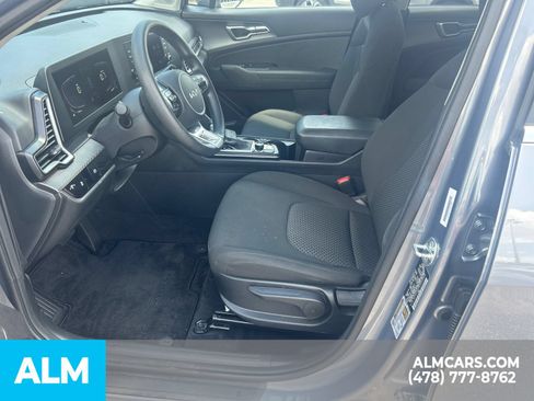 Used 2025 Kia Sportage LX FWD image 10