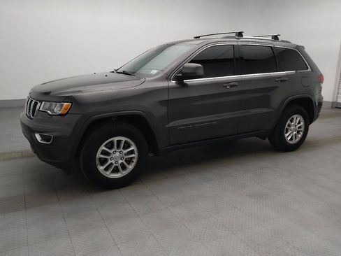 Used 2020 Jeep Grand Cherokee Laredo RWD image 2