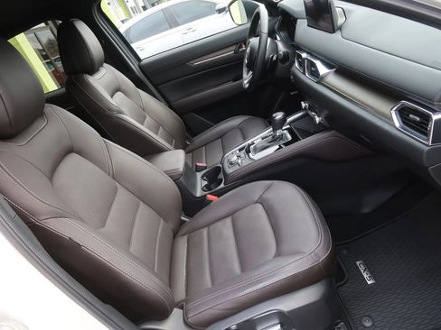 Used 2025 MAZDA CX-5 Signature image 26