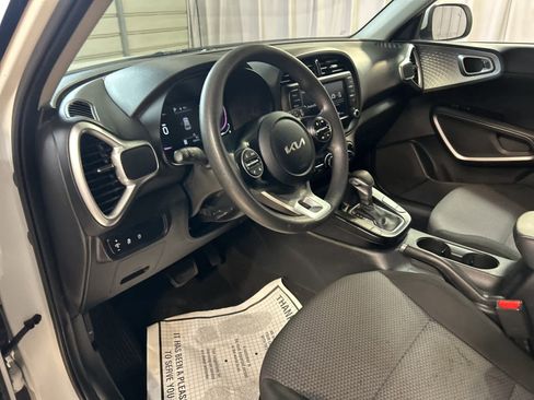 Used 2023 Kia Soul LX w/ Option Group 015 image 23