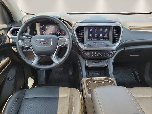 Used 2023 GMC Acadia AT4 w/ Technology Package AWD/4WD image 10