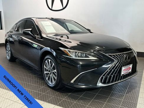 Used 2023 Lexus ES 350 w/ Accessory Package (Z2) FWD image 2