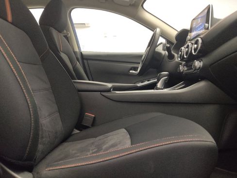 Used 2025 Nissan Sentra SR FWD image 21