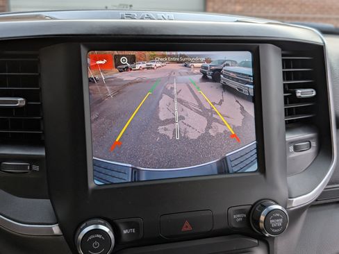 Used 2024 RAM 2500 Big Horn w/ Bed Utility Group image 26