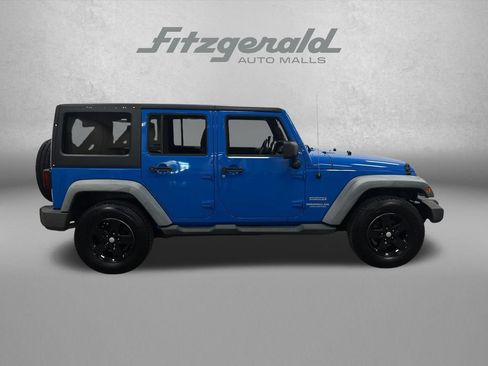Used 2012 Jeep Wrangler Unlimited Sport AWD/4WD image 8