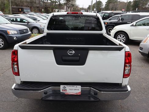 Used 2019 Nissan Frontier S RWD image 5