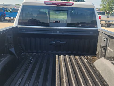 Used 2025 Chevrolet Silverado 1500 LTZ w/ Technology Package AWD/4WD image 6