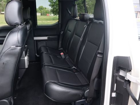 Used 2016 Ford F150 Lariat w/ Equipment Group 502A Luxury AWD/4WD image 20