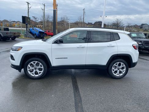 New 2026 Jeep Compass Latitude AWD/4WD image 6