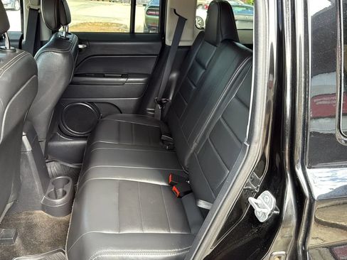 Used 2015 Jeep Patriot High Altitude AWD/4WD image 16