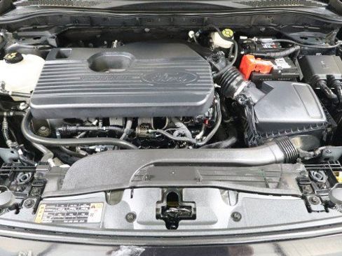 Used 2020 Ford Escape Titanium image 21