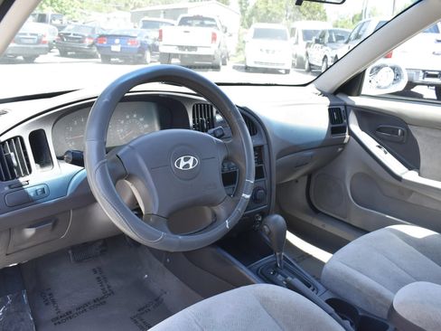 Used 2005 Hyundai Elantra GLS FWD image 8