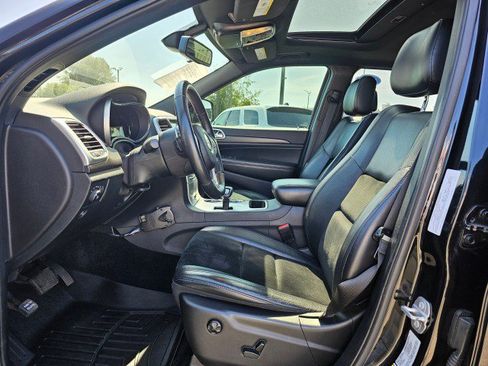 Used 2015 Jeep Grand Cherokee Laredo w/ Security & Convenience Group AWD/4WD image 26