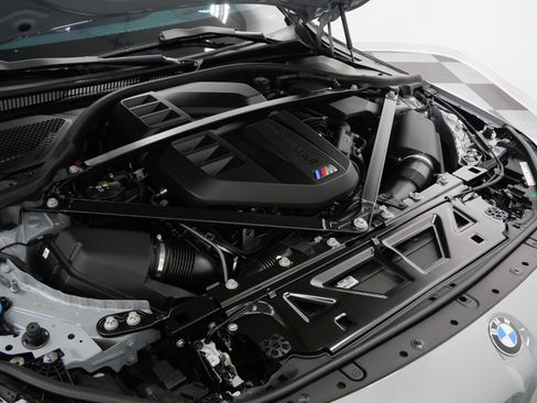 Used 2026 BMW M2 w/ Lighting Package RWD image 40