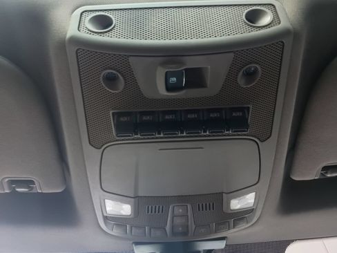 Used 2019 Ford F250 Lariat w/ Lariat Ultimate Package AWD/4WD image 5
