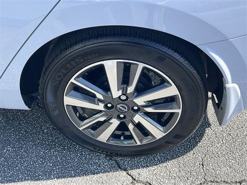 Certified 2024 Nissan Versa SV w/ Trunk Package image 29