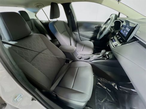 Certified 2024 Toyota Corolla LE image 24