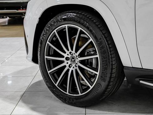 Used 2024 Mercedes-Benz GLS 580 4MATIC image 56