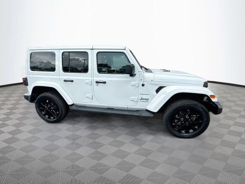 Used 2022 Jeep Wrangler Unlimited Sahara w/ Cold Weather Group AWD/4WD image 5