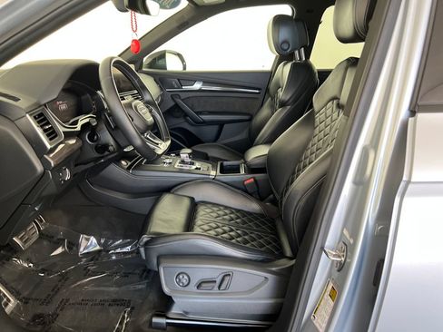 Used 2019 Audi SQ5 Premium Plus w/ Premium Plus Package AWD/4WD image 11