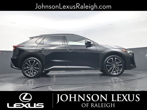 Used 2023 Toyota bZ4X FWD w/ Weather Package image 22