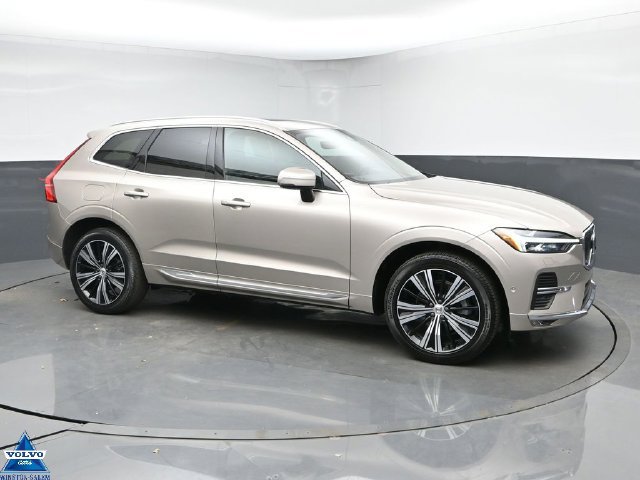 Used 2023 Volvo XC60 B5 Plus w/ Protection Package Premier FWD image 1