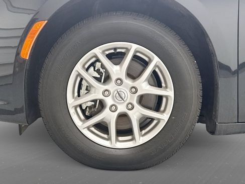 Used 2023 Chrysler Pacifica Touring-L FWD image 23